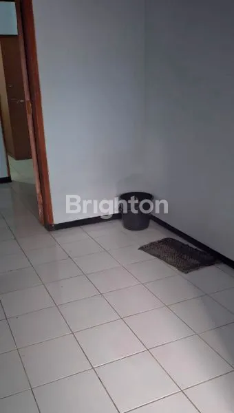 image RUMAH FURNISH DENGAN 5 KAMAR TIDUR DI GRIYA SHANTA (8)