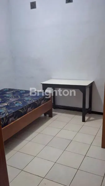 image RUMAH FURNISH DENGAN 5 KAMAR TIDUR DI GRIYA SHANTA (3)