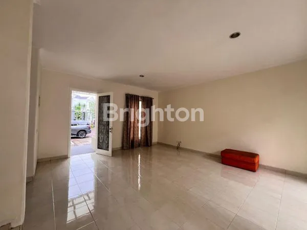 image RUMAH MODERN 2 LANTAI, SIAP HUNI DI KAWASAN NYAMAN ROLLING HILLS LIPPO KARAWACI (5)