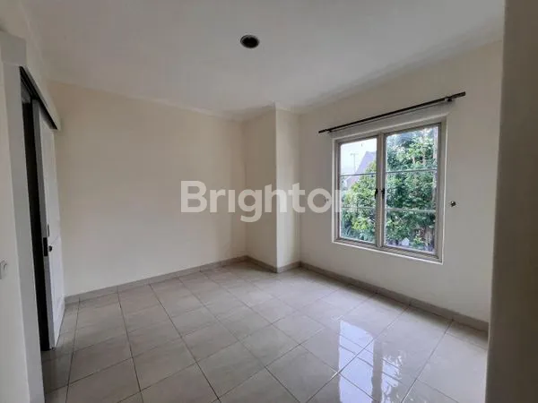 image RUMAH MODERN 2 LANTAI, SIAP HUNI DI KAWASAN NYAMAN ROLLING HILLS LIPPO KARAWACI (3)