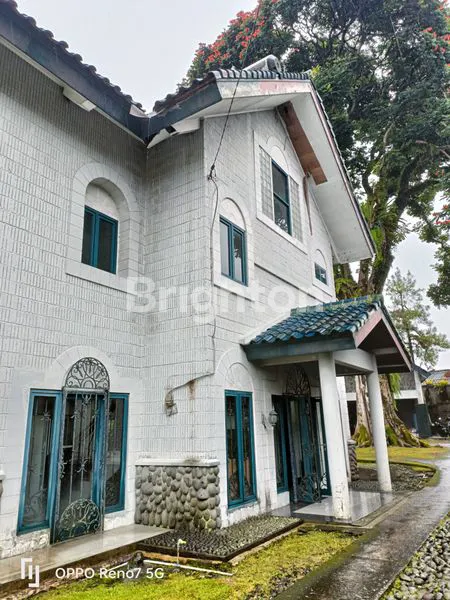 image VILLA CISARUA BOGOR (3)