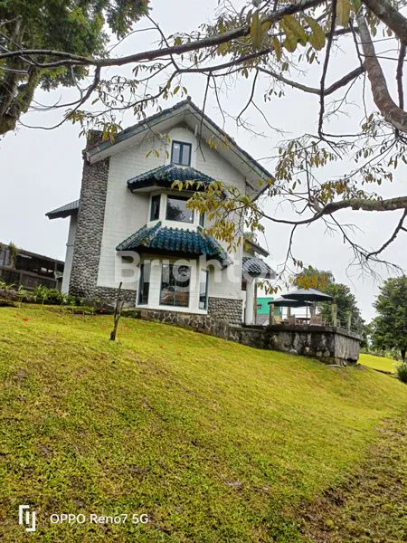 image VILLA CISARUA BOGOR (8)