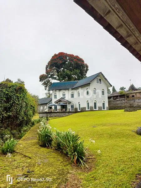 image VILLA CISARUA BOGOR (1)