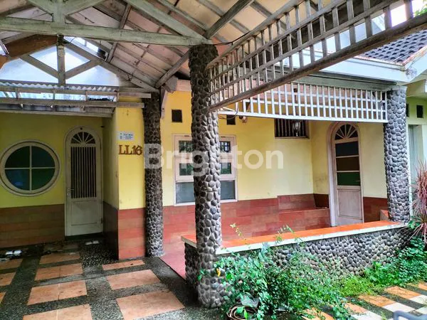 image RUMAH STRATEGIS 4 KT, HADAP BARAT LAUT DI KEMANG PRATAMA (1)