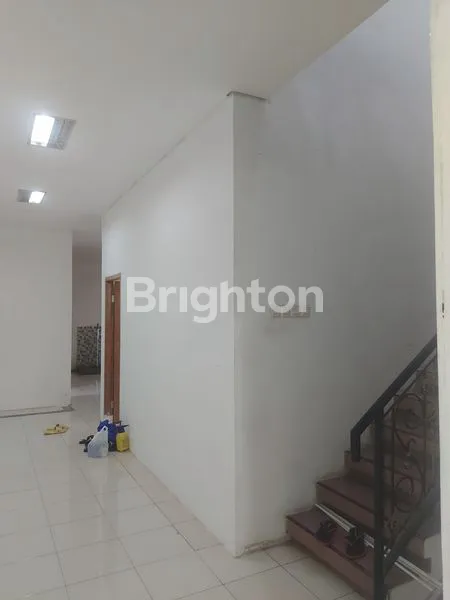 image RUKO JALAN STASIUN (3)