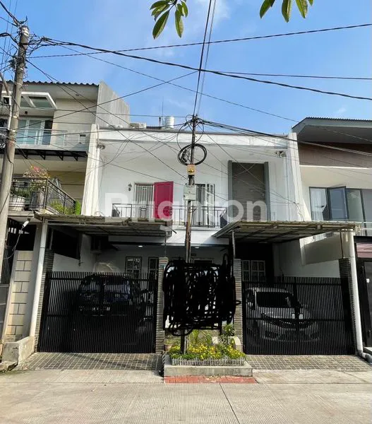 image RUMAH MEWAH 4+1 KT DI GREEN GARDEN, SHM, SIAP HUNI (1)