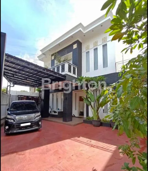 image HUNIAN MEWAH DENGAN KOLAM RENANG PRIBADI DI JAGAKARSA (5)