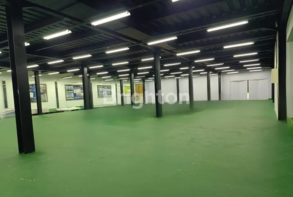 GEDUNG MULTI FUNGSI DI LOKASI PREMIUM DAN  STRATEGIS