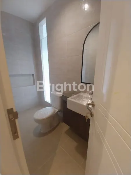 image HUNIAN MODERN 3 LANTAI FULLY FURNISHED. DI CITRAGRAND TEMBALANG (7)