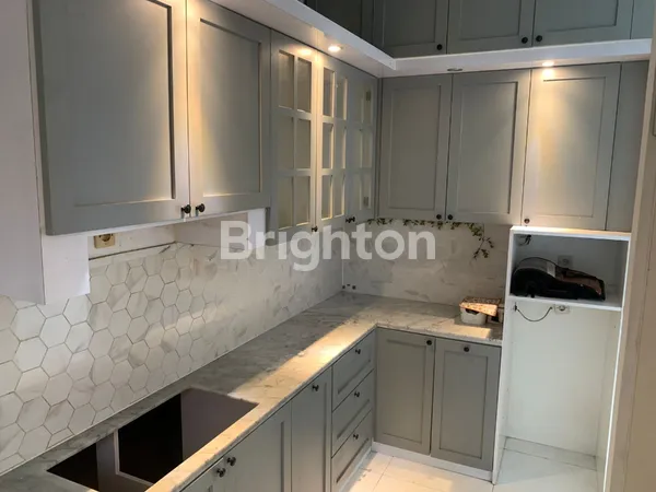 image DIJUAL CEPAT RUMAH 2 LANTAI DI JGC CLUSTER ALAMANDA CAKUNG JAKARTA TIMUR – SHM, SEMI FURNISH (7)