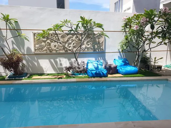 image JUAL VILLA FULL FURNISHED DI MUMBUL (2)