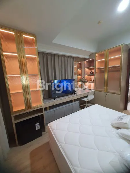 image TERMURAH!! APARTEMEN GREEN SEDAYU 3 BR HOOK FULL FURNISH MIDDLE FLOOR CONNECT MALL (1)