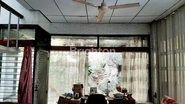 image RUMAH MEWAH 2 LANTAI DI TAMAN KEDOYA BARU, LT 409M² (7)