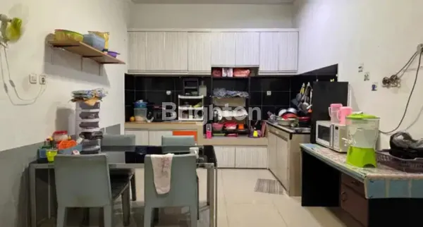 image RUMAH 3 LANTAI JELAMBAR KAVLING POLRI SHM (3)