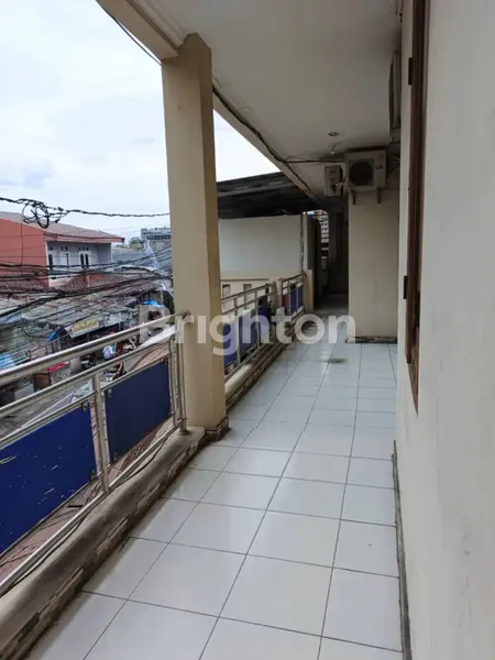 image KOS BESAR 60 KAMAR 3 LANTAI TANJUNG DUREN SHM (7)