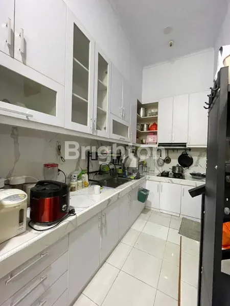 image RUMAH 3,5 LANTAI JELAMBAR SHM 5 KAMAR (4)