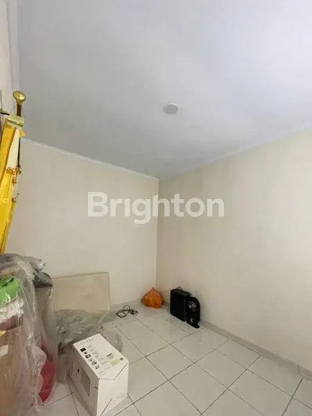 image RUMAH 3,5 LANTAI JELAMBAR SHM 5 KAMAR (5)