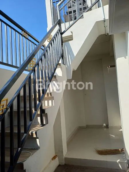 image RUMAH BARU SIAP HUNI DI SESETAN, 2 KT (5)