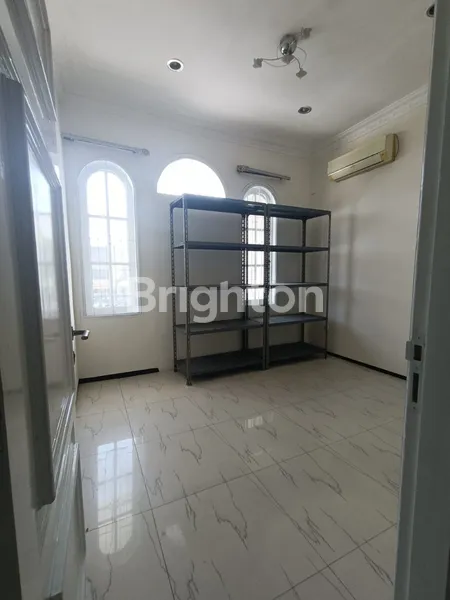 image RUMAH 2 LANTAI JALAN UTAMA NIRWANA EKSEKUTIF (6)