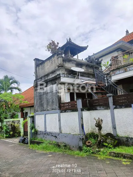 image DISEWAKAN RUMAH 2 LANTAI – DALUNG # HARGA TERBAIK | UNIT LANGKA  RUMAH LUAS, NYAMAN & SIAP HUNI – DIJAMIN SUKA!  (5)