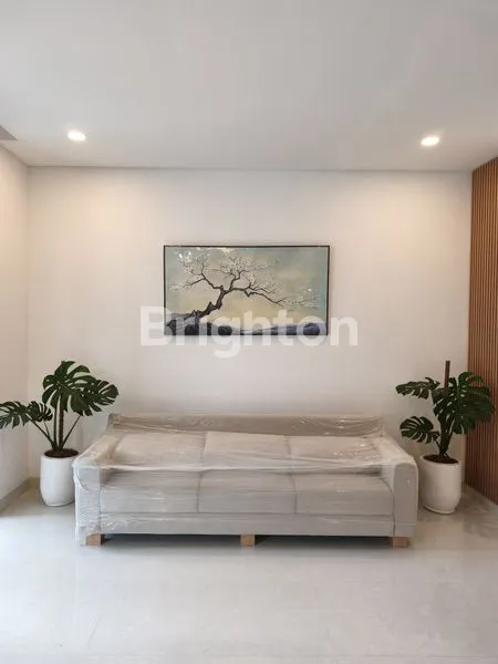 image RUMAH BARU FURNISH DI RIVERSIDE SETRADUTA BANDUNG (8)