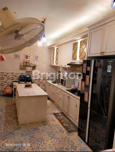 image RUMAH PERAK DEKAT PELABUHAN PERAK, SMA BARUNAWATI SURABAYA  ( K 328 ) (7)