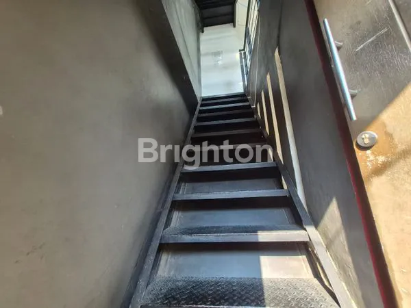 image DIJUAL KOST KOSTAN DI GANDARIA UTARA KEBAYORAN BARU DEKAT STASIUN MRT (5)