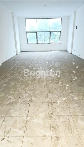 image DI SEWAKAN RUKO STRATEGIS DI BINTARO, LT 75M² LB 337M² (3)