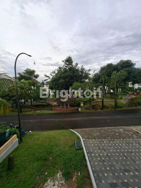 image DI JUAL RUMAH 2 LANTAI, SIAP HUNI, CANTIK, STRATEGIS, AMAN DAN NYAMAN (2)