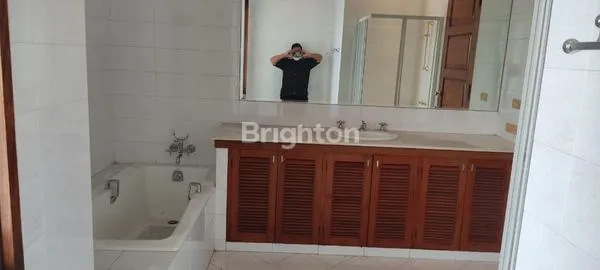 image RUMAH SCOND KUNINGAN JAKSEL (2)