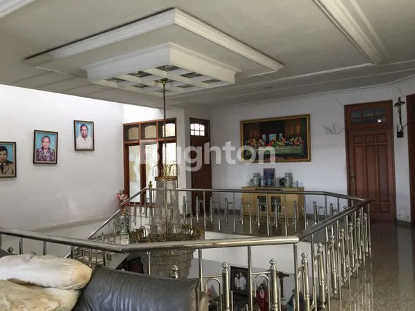 image DIJUAL LUX HOUSE AREA DHARMAHUSADA DAN KERTAJAYA SAMPING GALAXY MALL 3 (6)