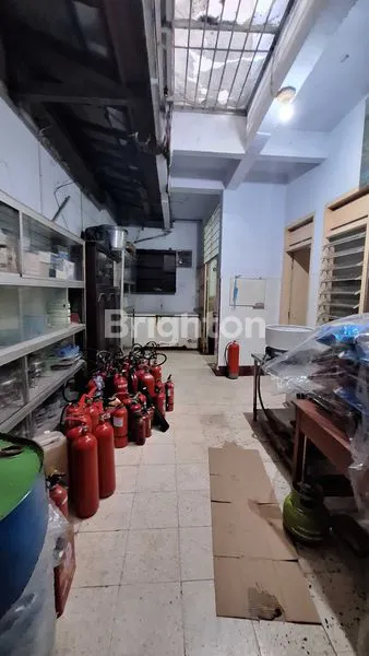 image RUMAH LEBAR EX CAFE TENGAH KOTA (6)
