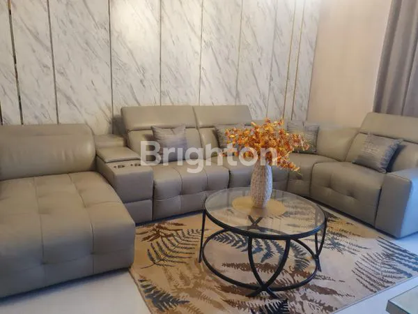 image RUMAH MEWAH 3 LANTAI FULL FURNISHED & POOL DI CITRALAND (7)