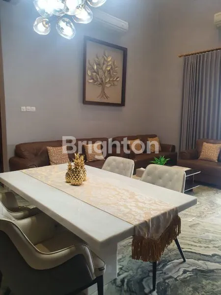 image RUMAH MEWAH 3 LANTAI FULL FURNISHED & POOL DI CITRALAND (6)