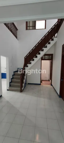 image DISEWAKAN RUMAH 2 LANTAI DI PERUMAHAN SEMOLOWARU INDAH DEKAT GALAXY MALL, DEKAT ITS, UNAIR (4)