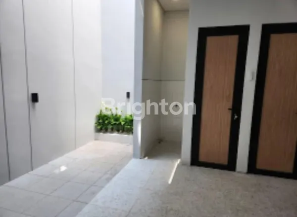 image RUMAH 2 LANTAI TERDAPAT 2 UNIT A DAN B DI PANDUGO TIMUR SURABAYA (7)
