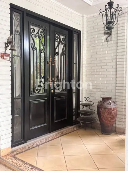 image DIJUAL ASET 3 BANGUNAN DI KEBON JERUK – LT 632 M², POTENSI KOST & KOMERSIAL (6)