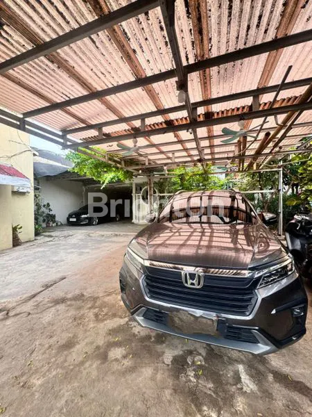 image DIJUAL ASET 3 BANGUNAN DI KEBON JERUK – LT 632 M², POTENSI KOST & KOMERSIAL (8)