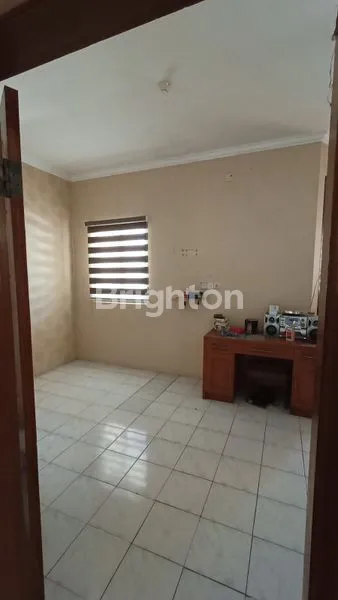 image RUMAH CANTIK SIAP HUNI, LOKASI STRATEGIS PONDOK KELAPA (4)