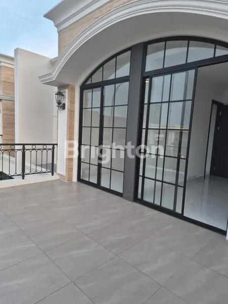 image RUMAH CANTIK SIAP HUNI BUKIT NIRMALA PIK 2 (2)