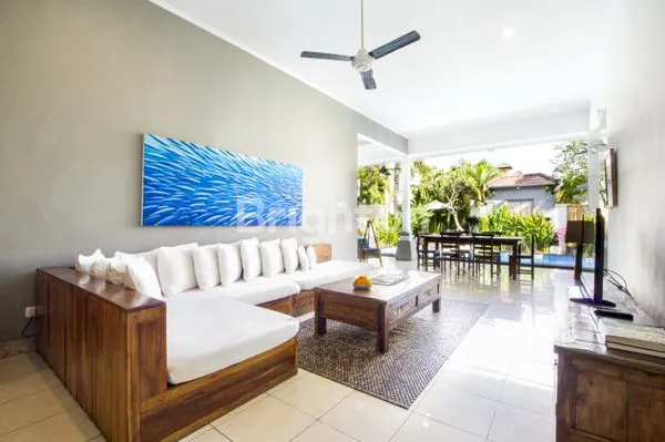 image VILLA MEWAH SIAP HUNI DI SEMINYAK (1)