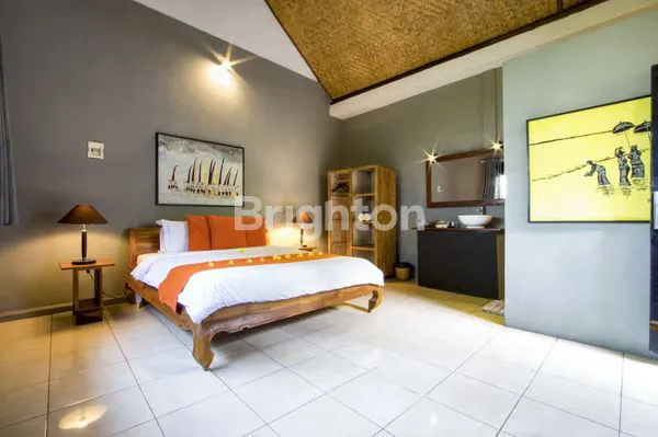 image VILLA MEWAH SIAP HUNI DI SEMINYAK (2)