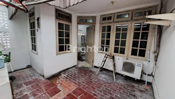 image RUMAH 3 LANTAI STRATEGIS TANJUNG DUREN  (4)