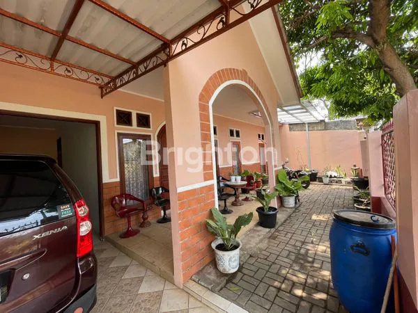 image RUMAH SIAP HUNI DENGAN LINGKUNGAN ASRI DI LARANGAN (2)