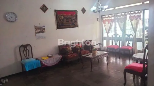 image RUMAH STRATEGIS DI KETINTANG, DEKAT KAMPUS & MALL (1)