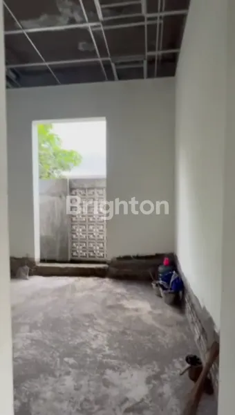 image RUMAH GRAHA SURABAYA BARAT  2 LANTAI SHM  BANGUNAN HOOK (4)