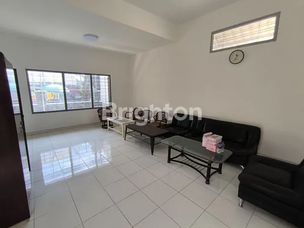 image RUMAH TENGAH KOTA DI PANDEGILING DEKAT TUNJUNGAN PLAZA TP TEGALSARI (5)