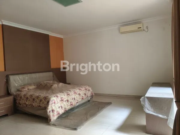 image RUMAH 2 LANTAI FULLY FURNISHED DI LONG BEACH, PAKUWON CITY (3)