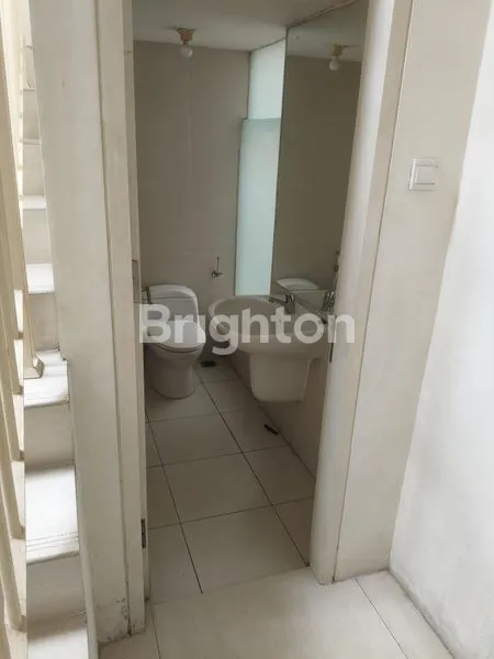 image RUMAH 2 LANTAI FULLY FURNISHED DI LONG BEACH, PAKUWON CITY (2)