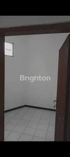 image RUKO STRATEGIS DI SULFAT, 2 LANTAI, HARGA SEWA MURAH (7)